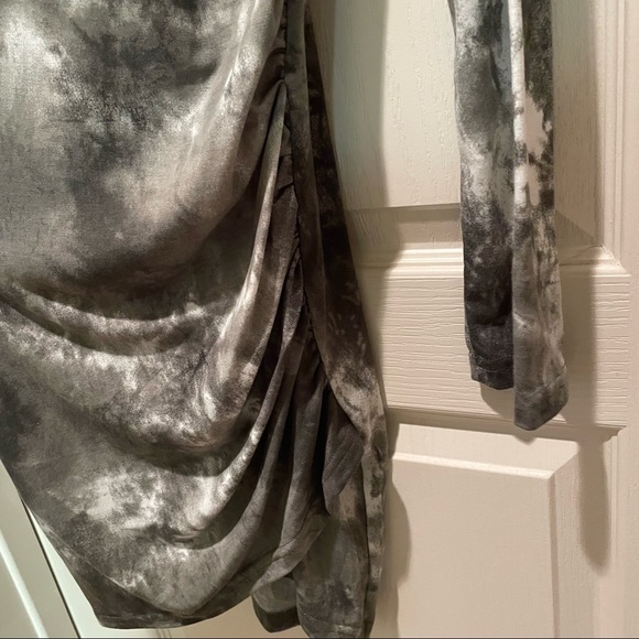 Tie Dye Long Sleeve Dress - Picture 3 of 4